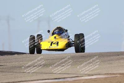 media/Oct-26-2025-CalClub SCCA (Sun) [[8ce1e69566]]/Group 6/Grapevine/